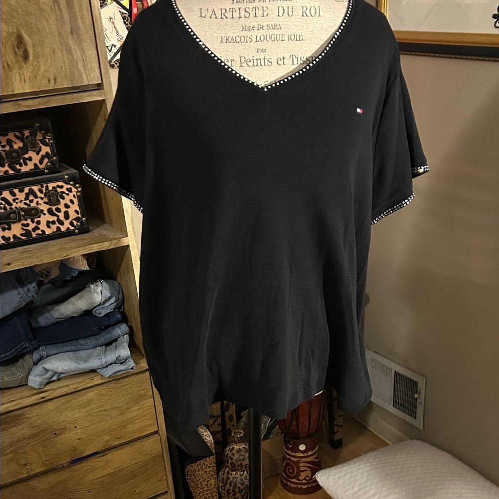 Tommy Hilfiger Black Short Sleeve V-Neck Top - 2X